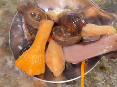 -野菌皇海景野生菌火锅(滨海大道店)