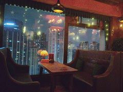 -無名记忆Music Bar夜景怀旧酒吧