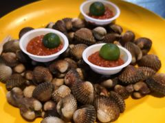 -东海岸人工湖美食村