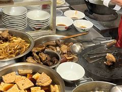 -松树干拌面店