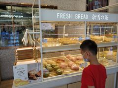 面包甜点陈列柜-奈雪的茶(石厦时代广场店)