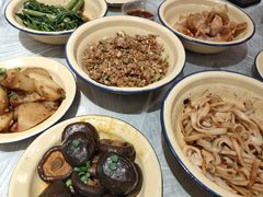 -东排食堂长沙小吃大排档(五一广场店)