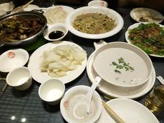 -荣鹏风味烀饼总店