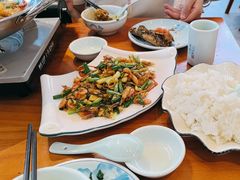 -梁姐啤酒鱼(兴坪古镇店)