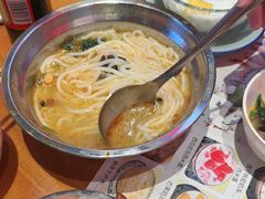 -雙冲柳州螺蛳粉&酸嘢&桂林米粉(簋街店)