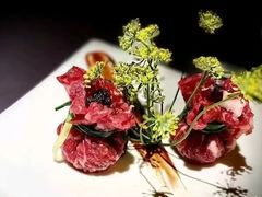 -左庭右院鲜牛肉火锅黑金店(陆家嘴中心店)