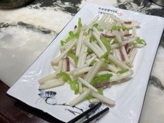 云腿花生芽-蔼若春.传承云南菜(金碧公园店)