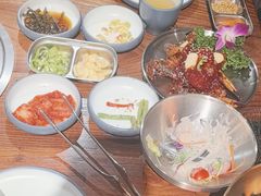 -明洞阿姨·韩式酱蟹烤肉·创意料理(三元桥店)