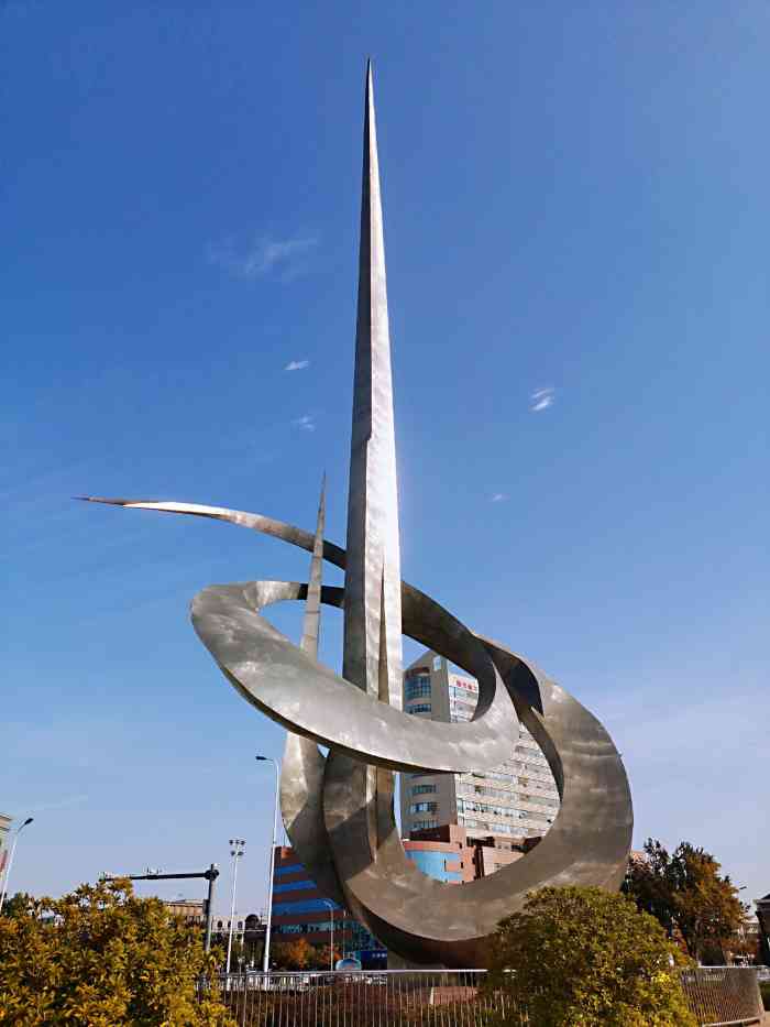 尤其是夏天特别热闹