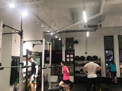 -汗水空间私教健身连锁(SM广场店)