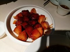 红苹果红烧肉-琥珀·原创臻选店(维家思店)