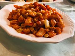-鑫巴蜀小镇 · 水煮鱼专研店(玉桥店)