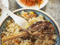 -汗腾格里·风味餐厅(新疆驻京办店)