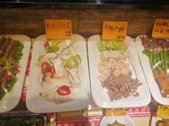 -靠山屯东北农家菜(八龙桥雅苑店)