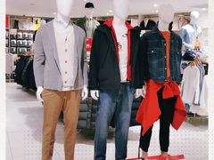 -优衣库(上海正大广场店)