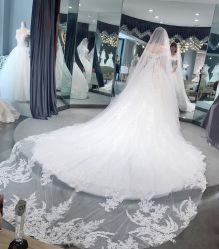 点击看大图 -艾米丽婚纱礼服