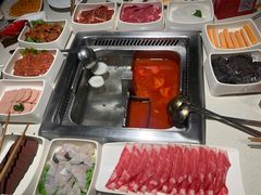 -海底捞火锅鲜切牛肉主题店(长寿路店)