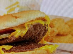 -麦当劳(海岸城店)