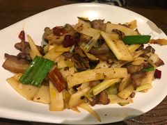 笋干腊肉-云海肴·汽锅鸡·云南菜(美罗城店)