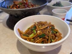 -味上湘菜馆(岳麓山店)
