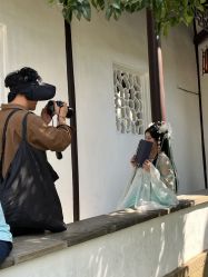 -一揽芳华汉服旗袍体验馆(拙政园店)