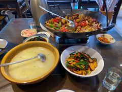 -富正毅三下锅·湘西韵味(天门山索道店)