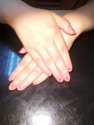 -EMILY艾枚莉美甲美睫·美颜·现磨咖啡