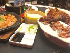 -梅利汴京烤鸭•开封豫菜地标店(东大街店)
