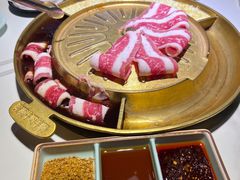 -猪啊牛呀羊啊铜盘烤肉(正大广场店)