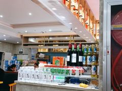 -锤头鲨毛肚海鲜烤肉自助餐厅(国购广场店)