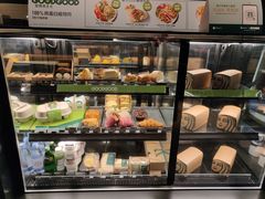面包甜点陈列柜-星巴克(杭州湖滨银泰E区店)