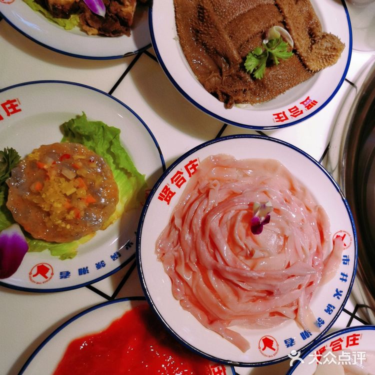 成都探店|边卤边烫的贤合庄2.0上线