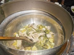 -老船舫·现做活鲜鱼馆(东郊记忆店)