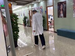 -茂菊口腔连锁(浦东南路店)