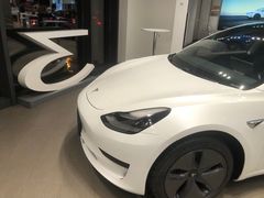 -TESLA 特斯拉(上海太古汇体验店)