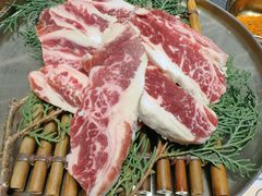-草家酱蟹炭火烤肉店(珲春南路二店)