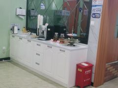 -茂菊口腔连锁(浦东南路店)