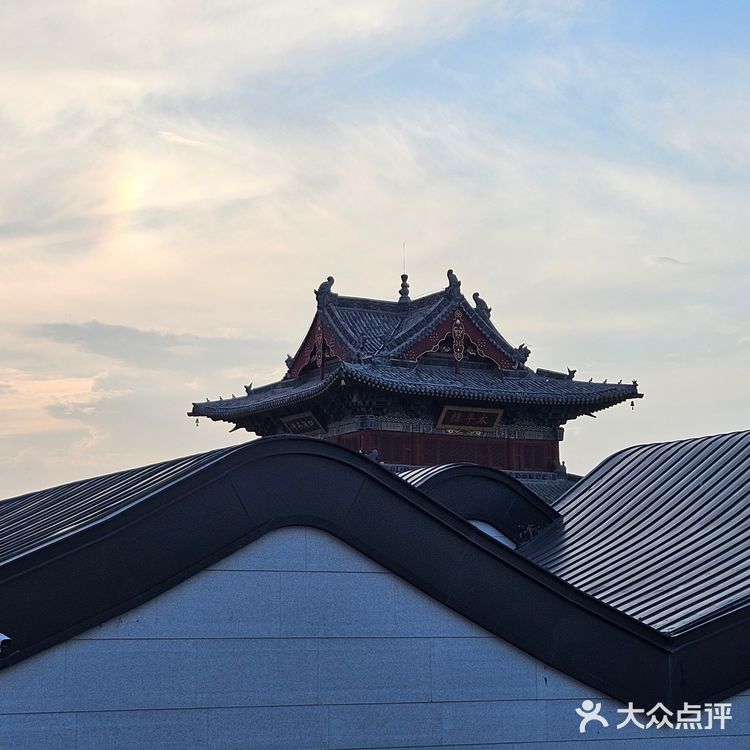 票价：演出门票  原价138/人。特惠门票