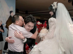 -LOVE SHINE婚纱·红鼎庄龙凤褂·妈妈装定制