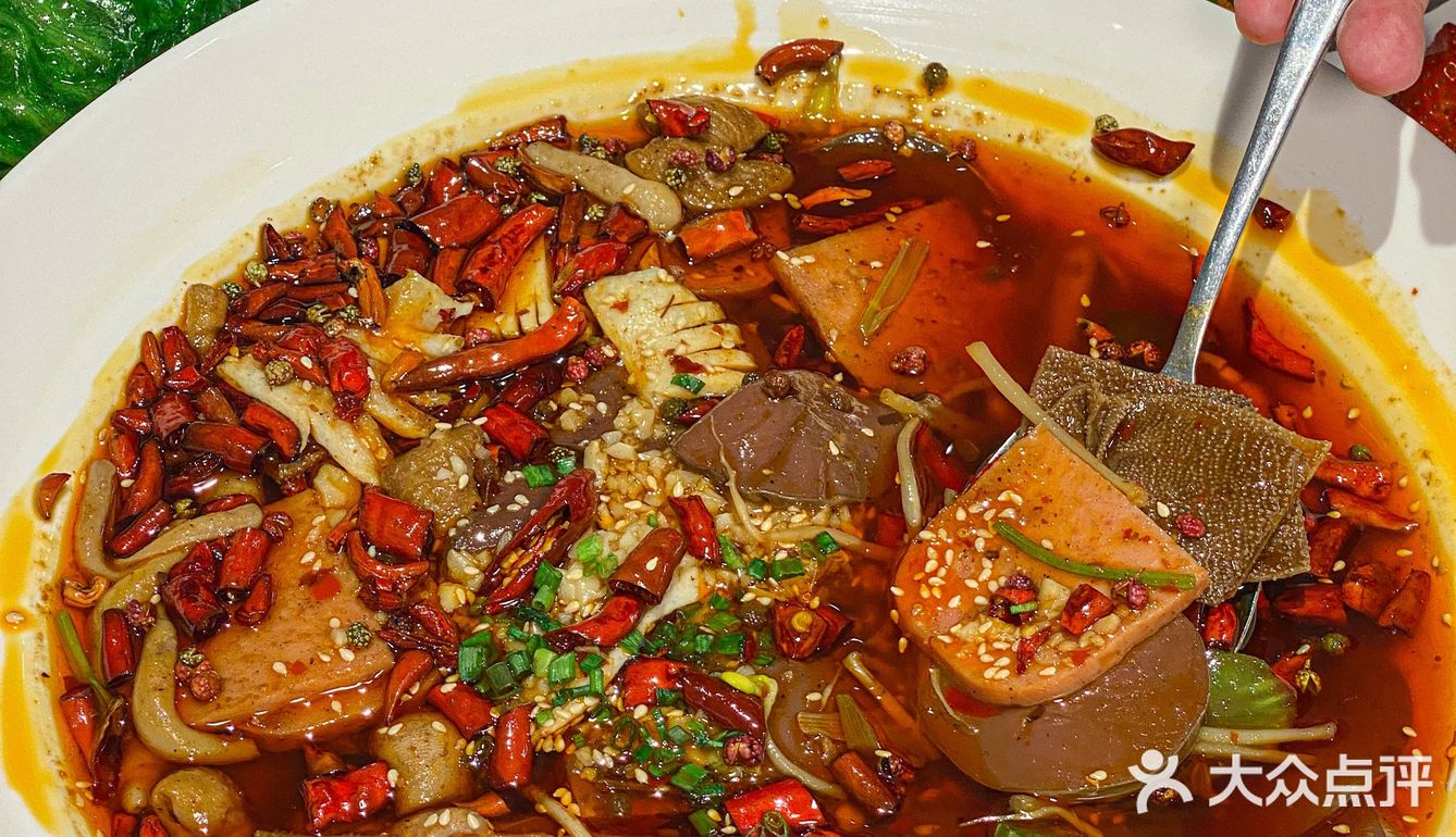 男朋友带我来的，炫了4碗儿大米饭！