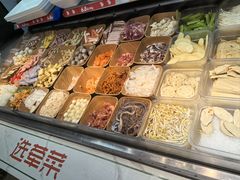 -红渡小香·牛肉麻辣香锅(车站南路店)