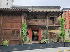 -绳金塔