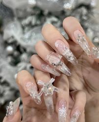 -屿晴·科技美肤SPA美甲美睫