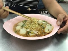 -榮泰米粉湯(Left Shop)