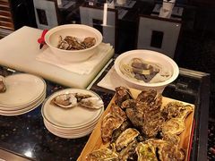 生蚝-广州花园酒店-凌璇阁360度高空海鲜自助餐CAROUSEL