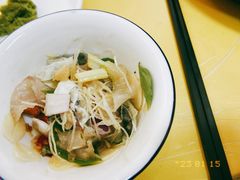 -官塘陈记鱼生·潮汕砂锅粥·牛肉火锅(潮枫路总店)