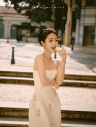 -Renee芮亦婚纱