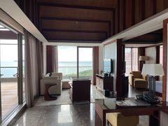 -三亚湾海居铂尔曼度假酒店