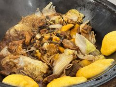 -粘豆包柴火铁锅炖
