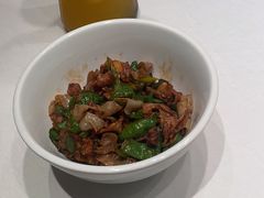 湖南辣椒炒土猪肉-湘邻呷铺·田园家宴(汉基广场店)